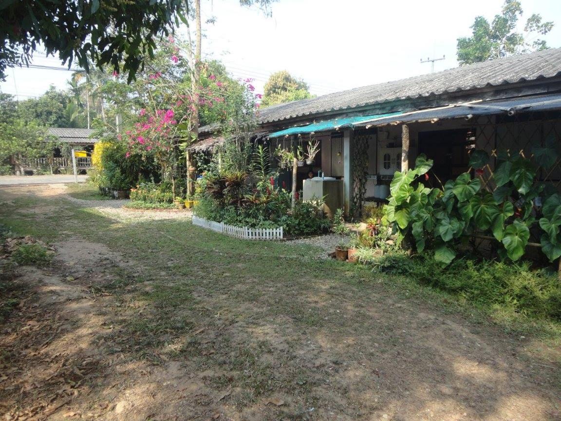 Grandma'S Home Sangkhlaburi Extérieur photo